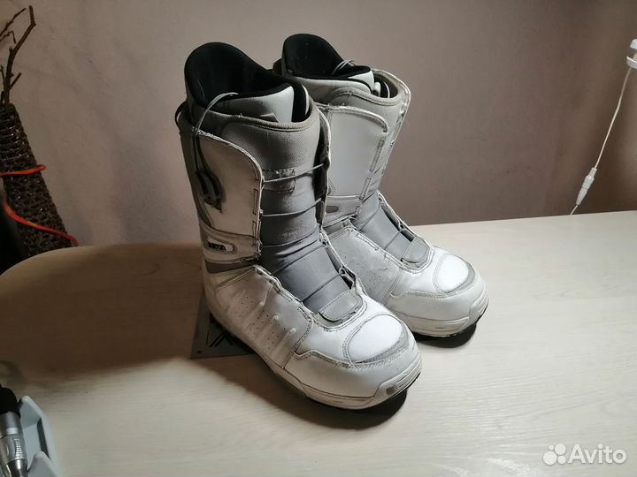 Сноубордические ботинки burton