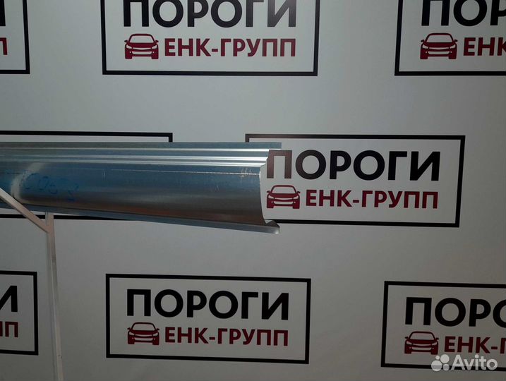 Пороги Suzuki Swift 1 хэтчбек 3 дверей