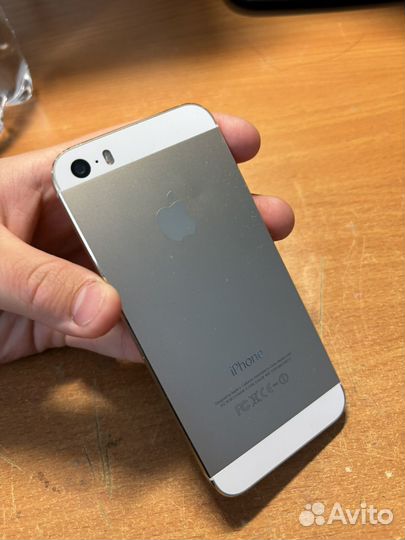 iPhone 5S, 32 ГБ