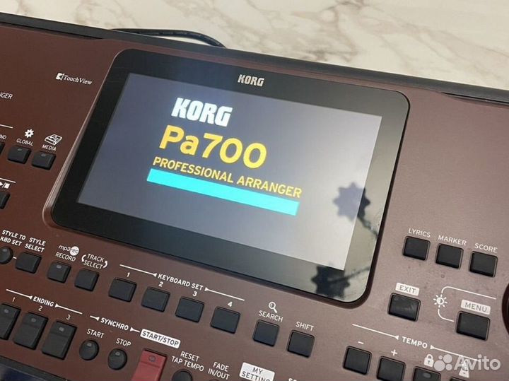 Korg PA 700