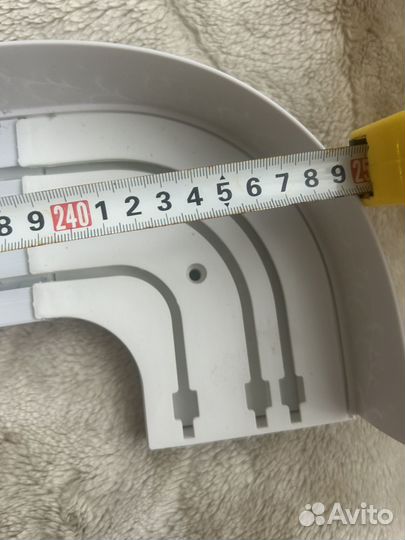 Карниз с осень нежным узором