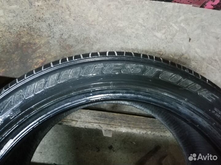 Bridgestone Potenza RE040 245/45 R18