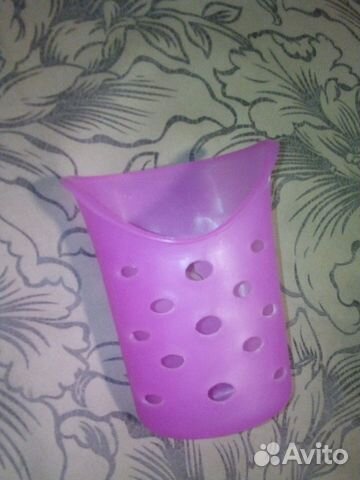 Стаканчик для зубных щёток настенный,футляры новые