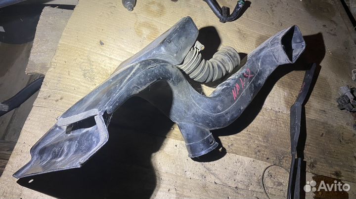 Воздухозаборник Nissan Maxima A32