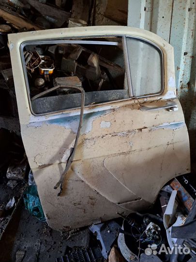 Двери от волги газ 21