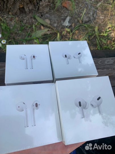 Airpods про и вторые