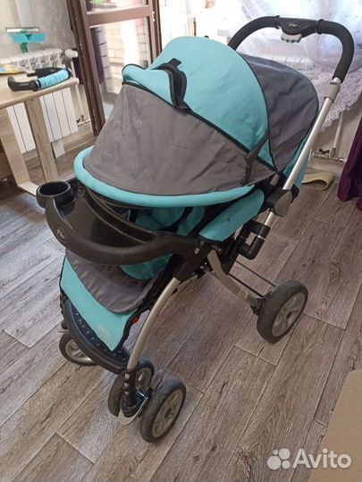 Прогулочная коляска с перекидной ручкой