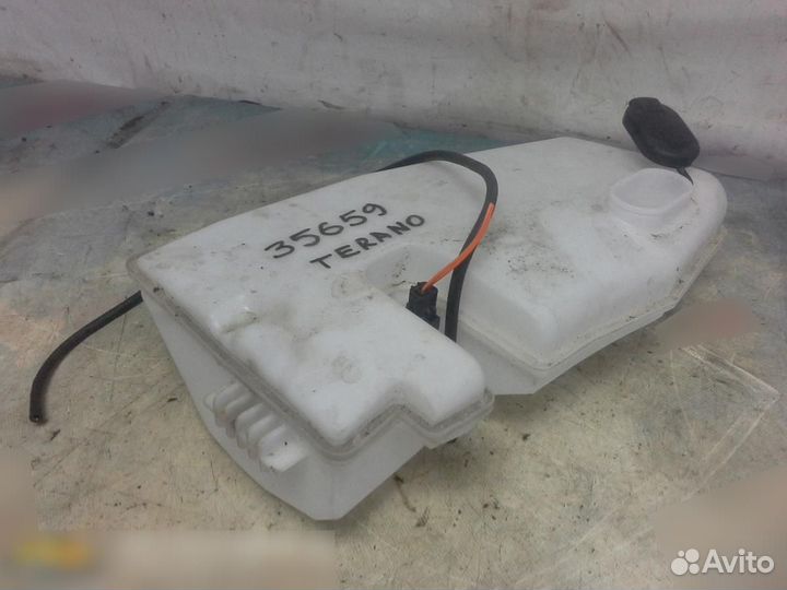 Бачок омывателя лобового стекла Nissan Terrano (D1