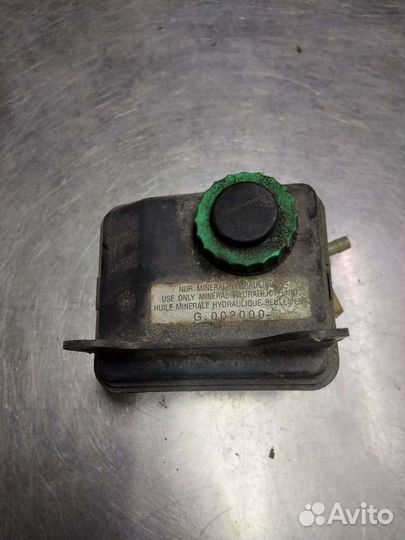 Бачок гур Audi 80 B3 893422373