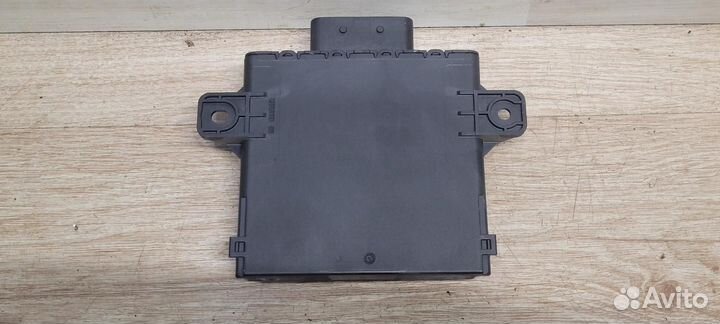 Блок электронный VW Touareg FL