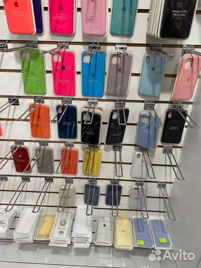 Чехлы на iPhone/ защитные стекла