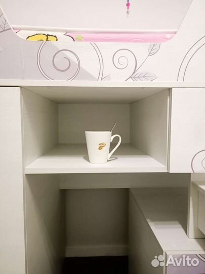 Двухъярусная кровать