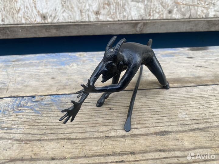 Черт,чертик большой каслинское литье