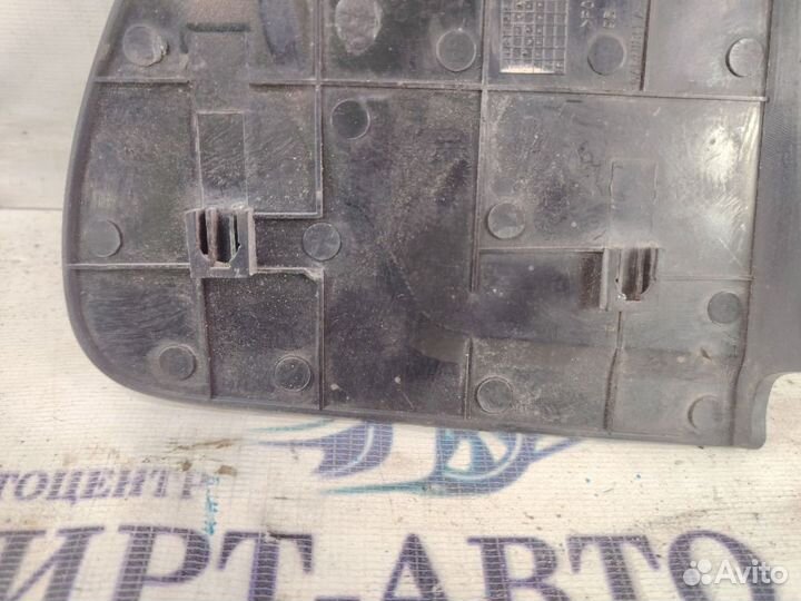 Накладка уголок задней левой двери Chevrolet Aveo I (2003—2008)