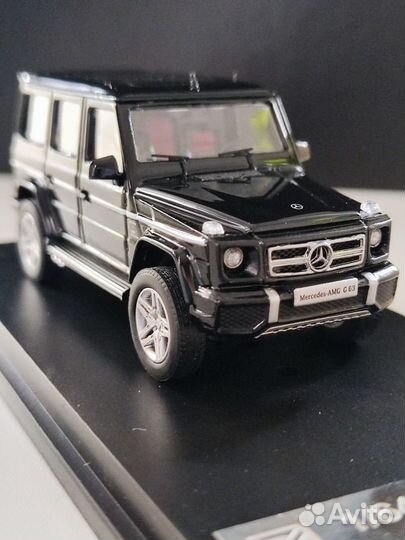 Mercedes Gelentwagen 1:64