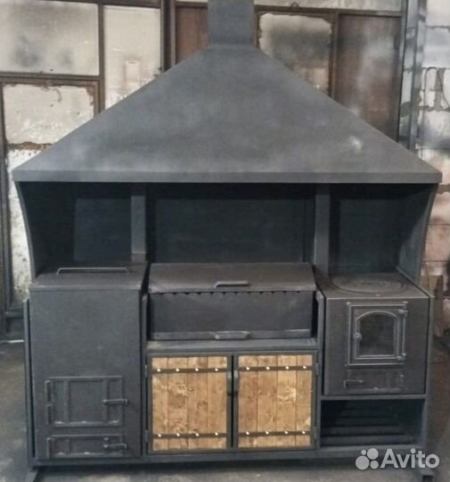 Мангальная зона с коптильней / Мангал