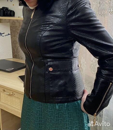 Куртка кожаная женская