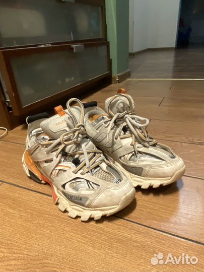 Balenciaga track 1 white orange