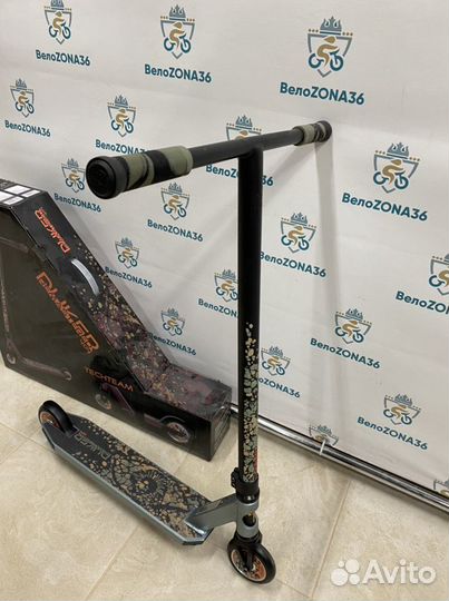 Самокат трюковой Duker 404