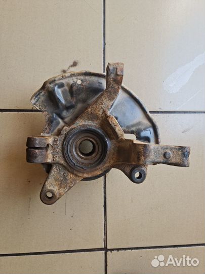 Поворотный кулак передний задний Kia Spectra