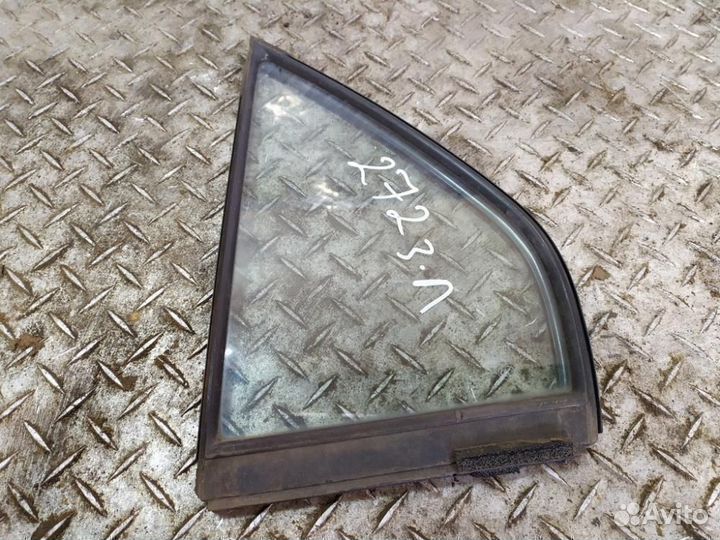 Стекло двери задней левой форточка Mitsubishi Lanc