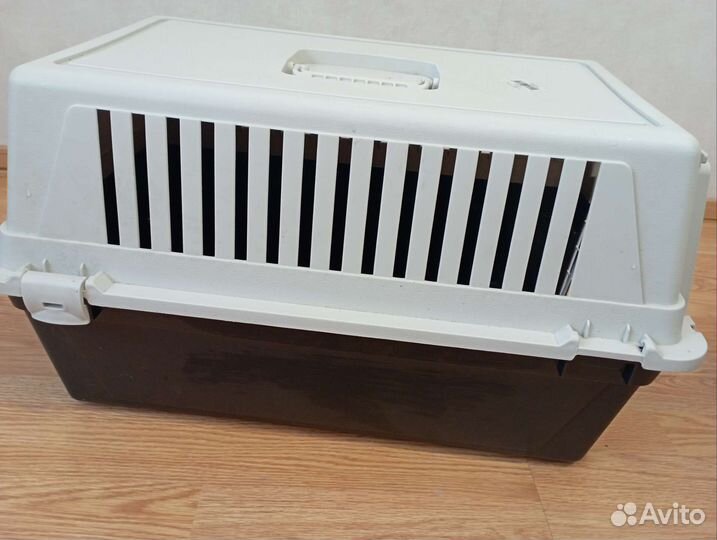 Переноска для кошек пластиковая бу