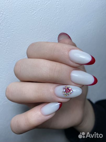 Маникюр педикюр с онлайн записью