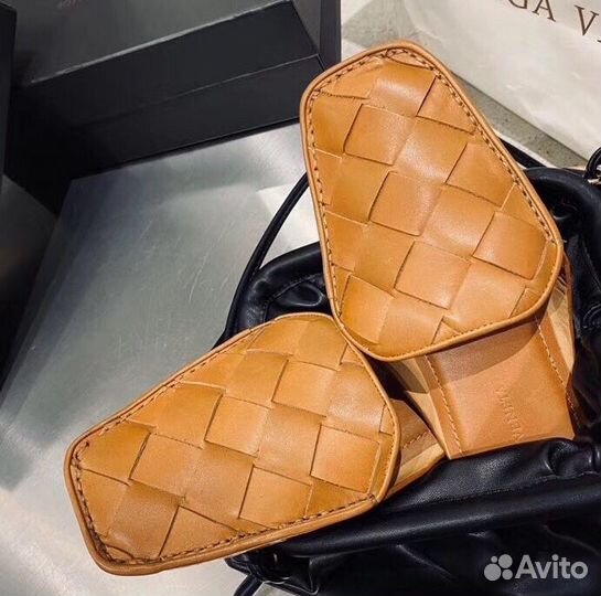 Шлепанцы Bottega Veneta