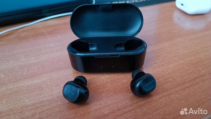 Bluetooth-наушники QCY