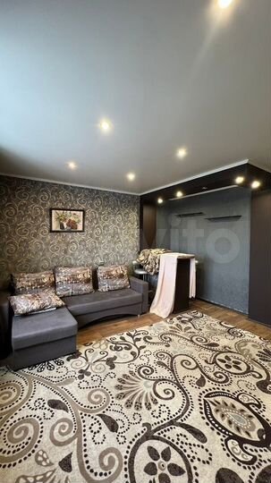 2-к. квартира, 52 м², 8/9 эт.