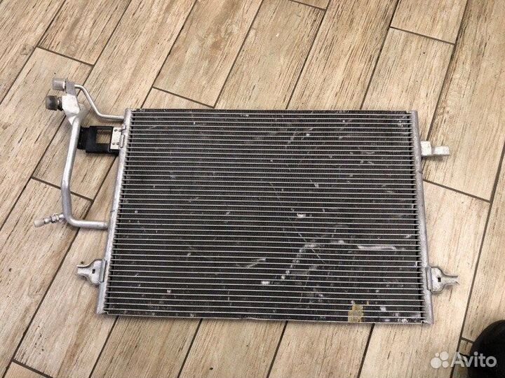 Радиатор кондиционера Audi A6