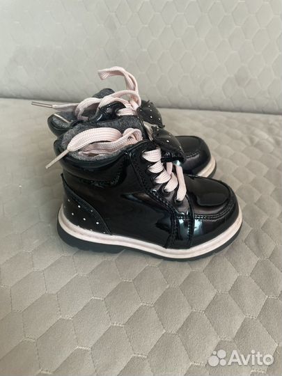 Ботинки на девочку