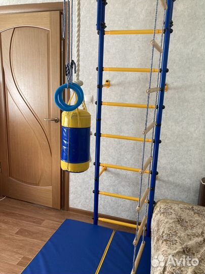 Шведская стенка с турником бу