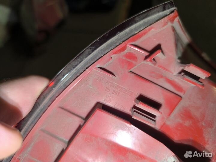 Фара задняя левая Passat b6 universal