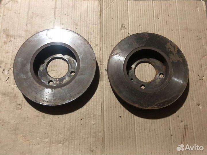 Передние тормозные диски Volkswagen golf 3 Vento