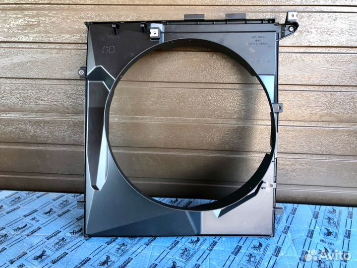 Диффузор вентилятора Toyota Land Cruiser Prado