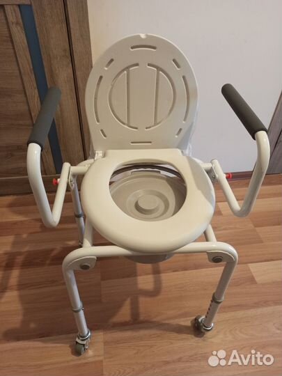 Санитарный стул туалет на колесах, для инвалидов