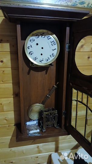 Старинные настенные часы