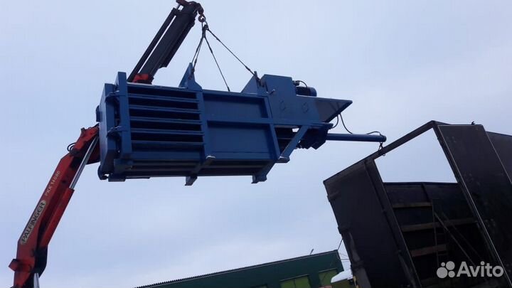 Горизонтальный пресс для макулатуры