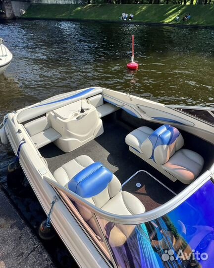 Катера яхты моторная яхта суда