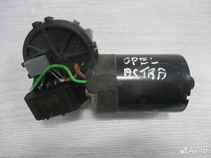 Двигатель стеклоочистителя моторчик дворников Opel