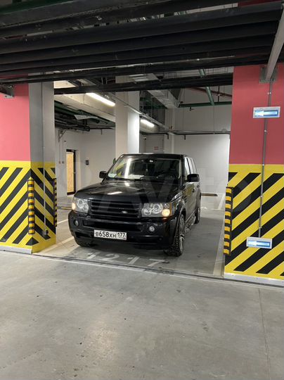 Машиноместо, > 30 м²