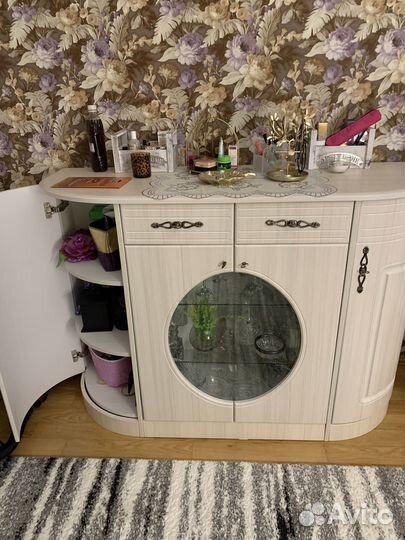 Комод белый бу с сервантом для посуды