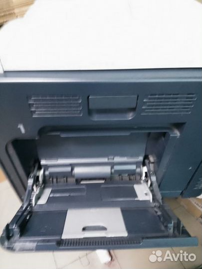 Принер HP Color LaserJet CP3525n