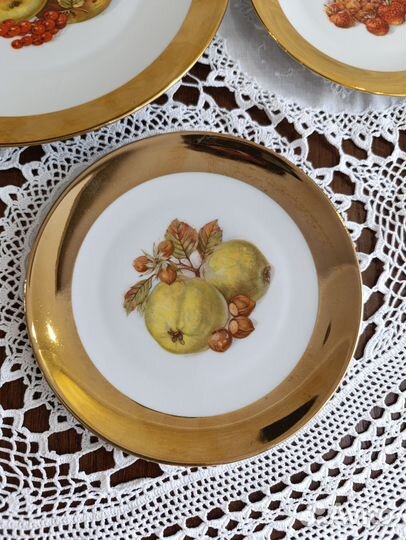 Набор десертных тарелок