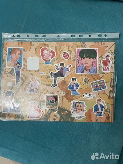 Наклейки stray kids