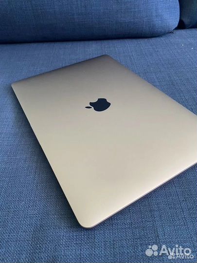Macbook Pro 13 M1 2020 8/256GB Space Gray MYD82