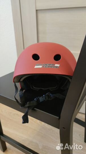 Шлем защитный Scuderia Ferrari