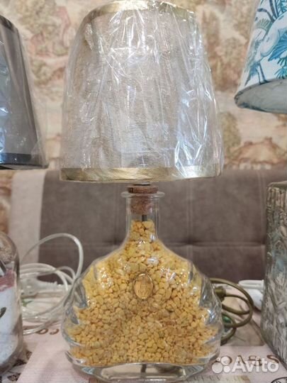 Светильник из бутылки (лампа настольная)