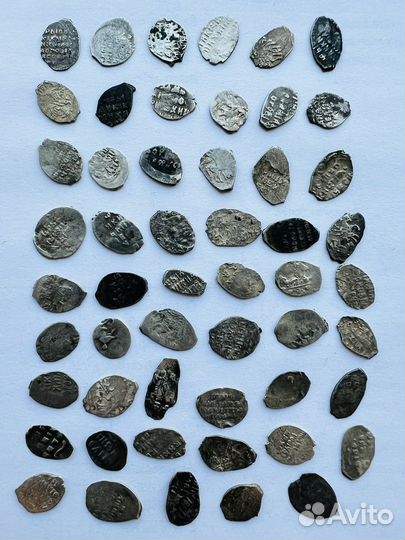 Чешуйки монеты 16-18 вв 53 штуки серебро